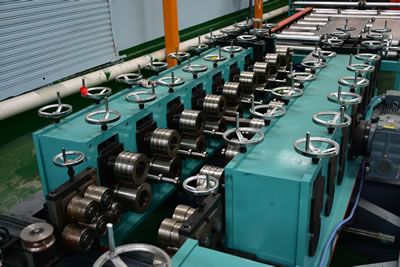 開(kāi)平機(jī) 機(jī)械廠專(zhuān)業(yè)生產(chǎn)開(kāi)平線(xiàn)校平機(jī)