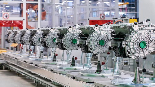 第五代寶馬電動(dòng)機(jī),沒(méi)有磁鐵,不使用稀土,動(dòng)力強(qiáng)勁